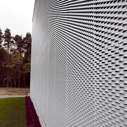 Expanded metal decorative mesh for building